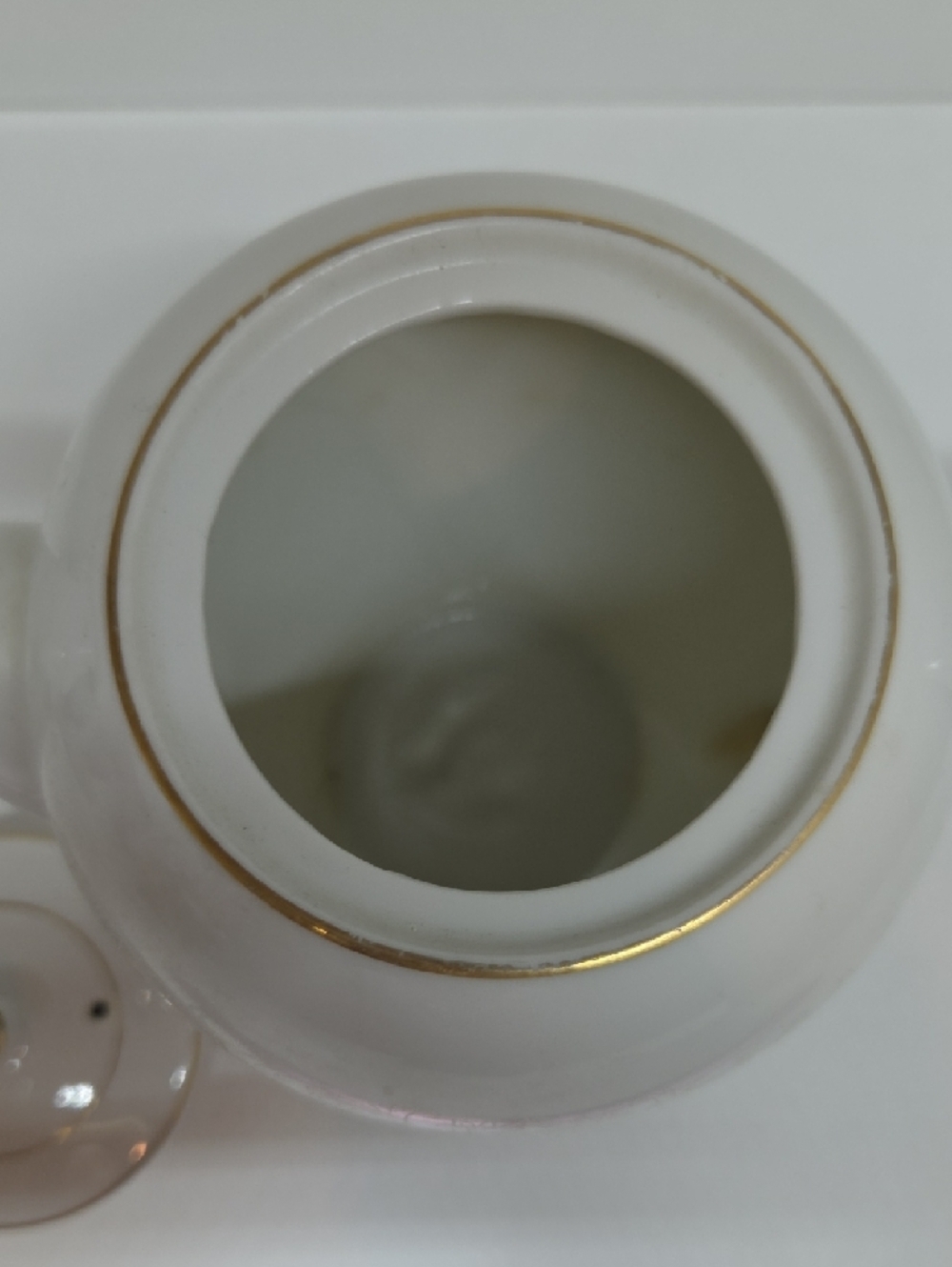 Tea Pot - Picture 7 of 11